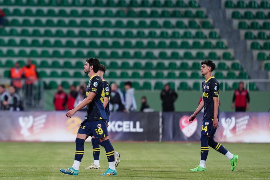 TE FENERBAHE U-19 TAKIMININ GN