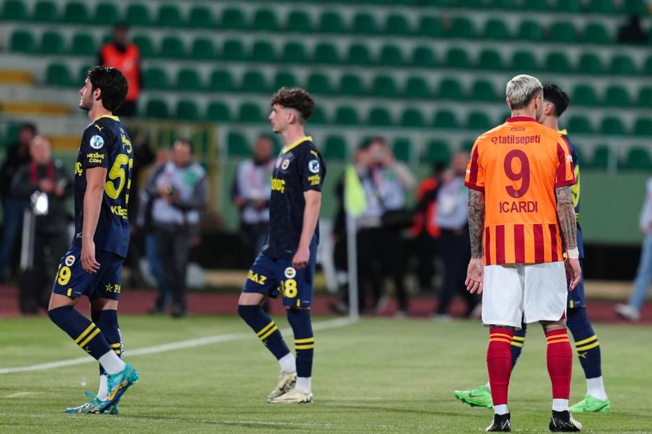 FENERBAHE TOPA DOKUNAMADI