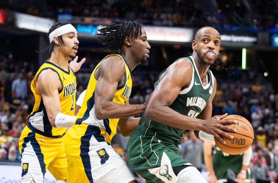 BUCKS 3-2 PACERS