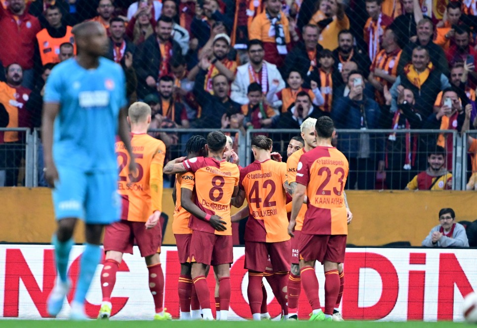 GALATASARAY'DA YKSEK FORM