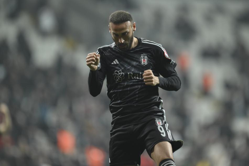 CENK TOSUN'UN EN FAZLA GOL ATTII TAKIM