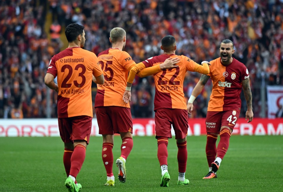 GALATASARAY'DA HESAPLAR!