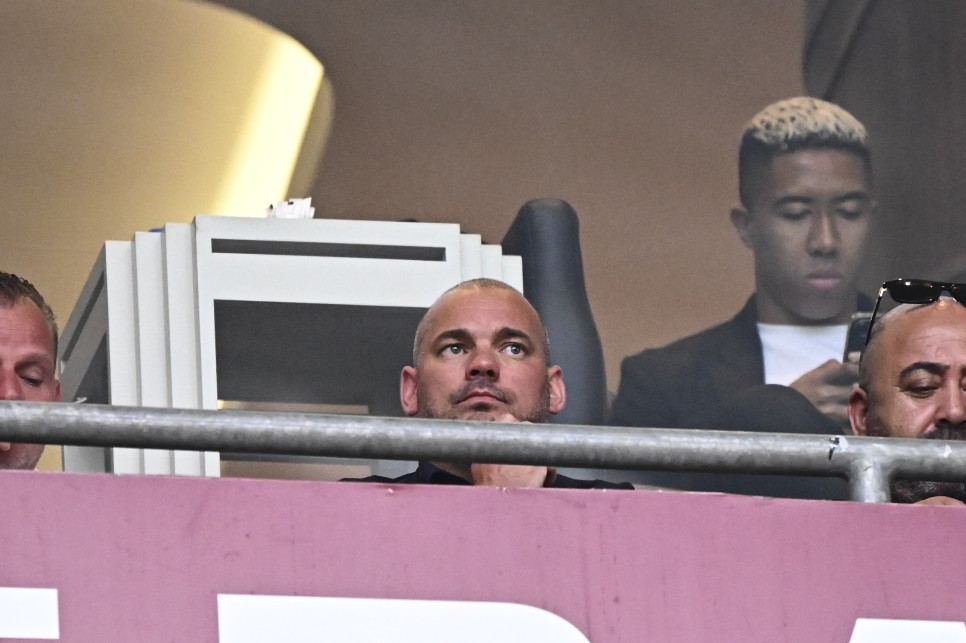 SNEIJDER LE ZLED