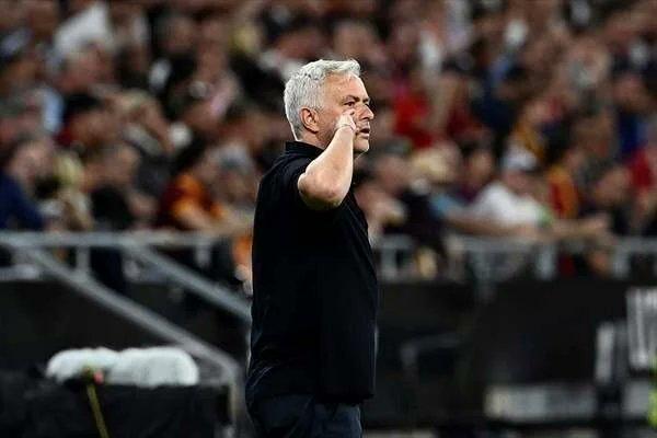 ''MOURINHO, FENERBAHE'Y DORULADI''