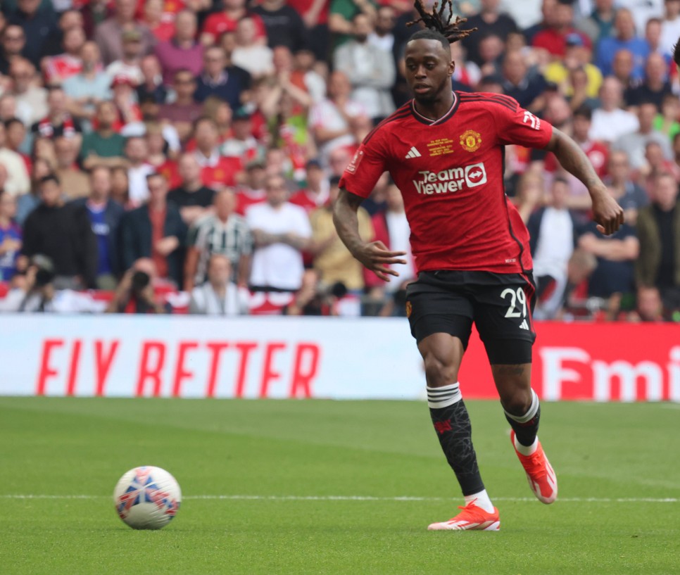 BISSAKA TAMAM, SIRA UNITED'DA!