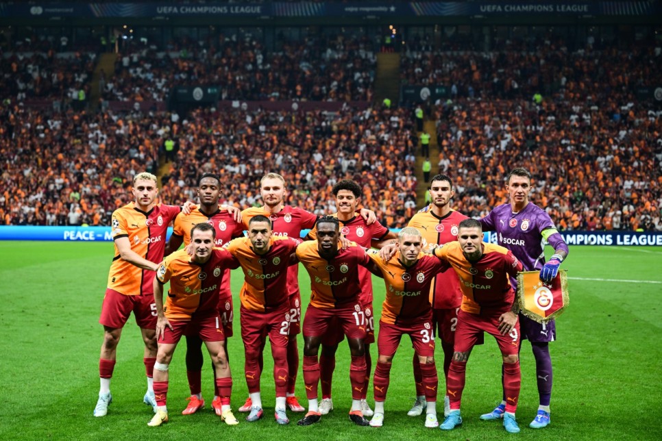 YAZARLARDAN GALATASARAY YORUMLARI