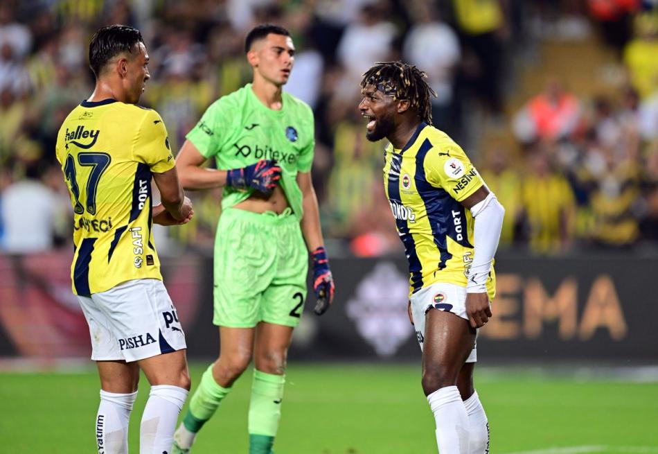 FENERBAHE'DEN NOKTA ATII HAMLELER