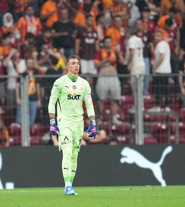 FERNANDO MUSLERA