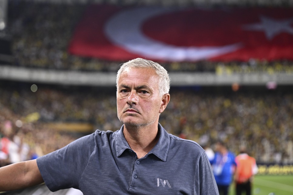 MOURINHO TARTIILIYOR