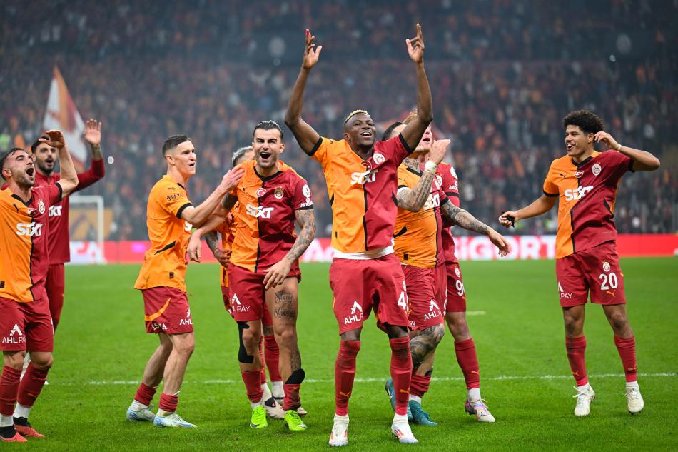 YUNUS, BURAK YILMAZ'I HEDEFLYOR