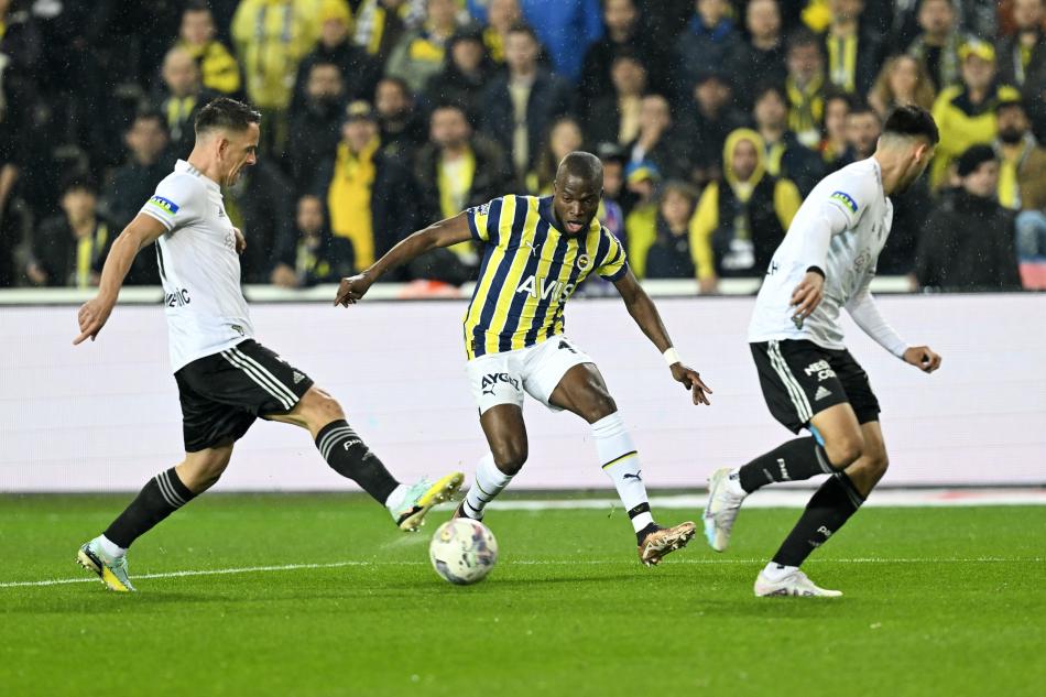 FENERBAHEDEN AYRILIK SREC