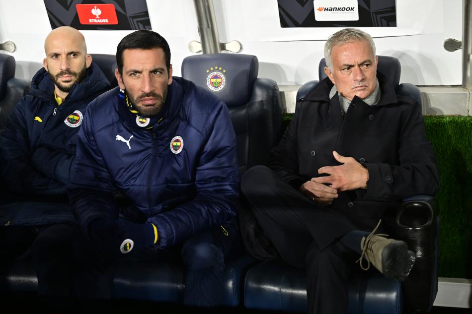 LİGDE ZOR GÜNLER GEÇİRİYOR