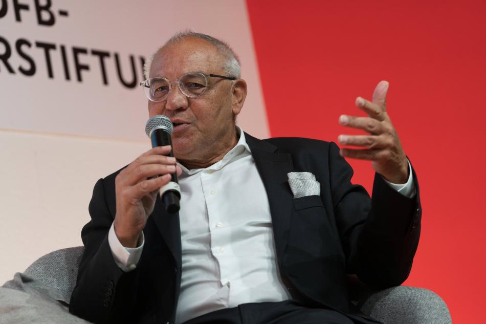 FELIX MAGATH