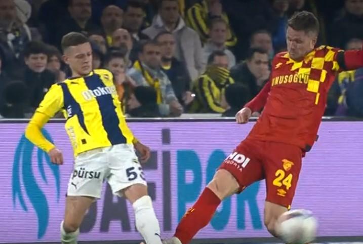 NIELSEN'E SARI �IKMALI MIYDI?