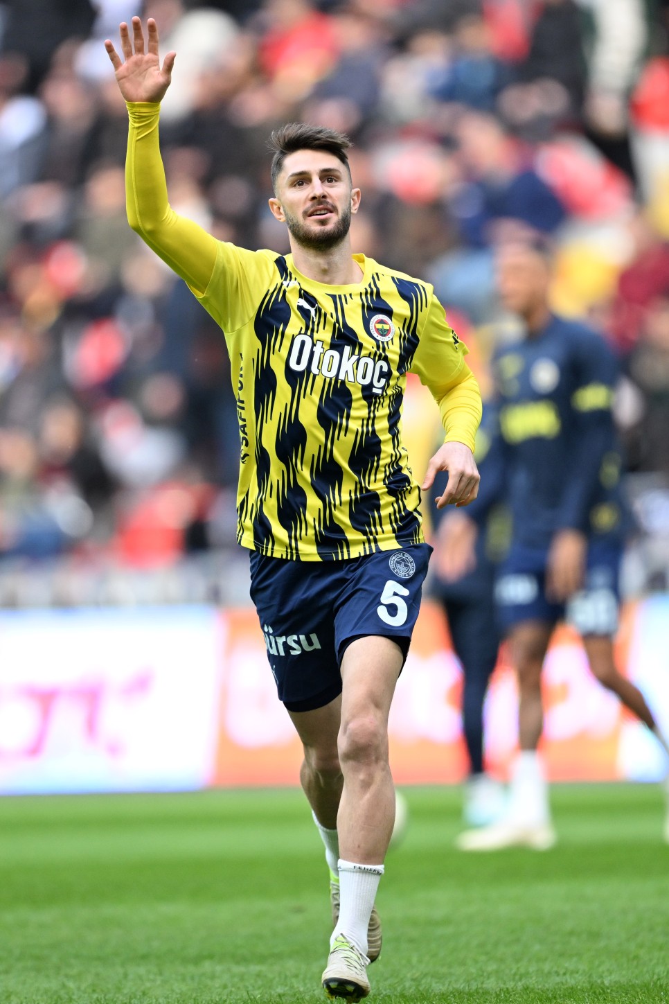 F.BAH�E BIRAKMAK �STEM�YOR