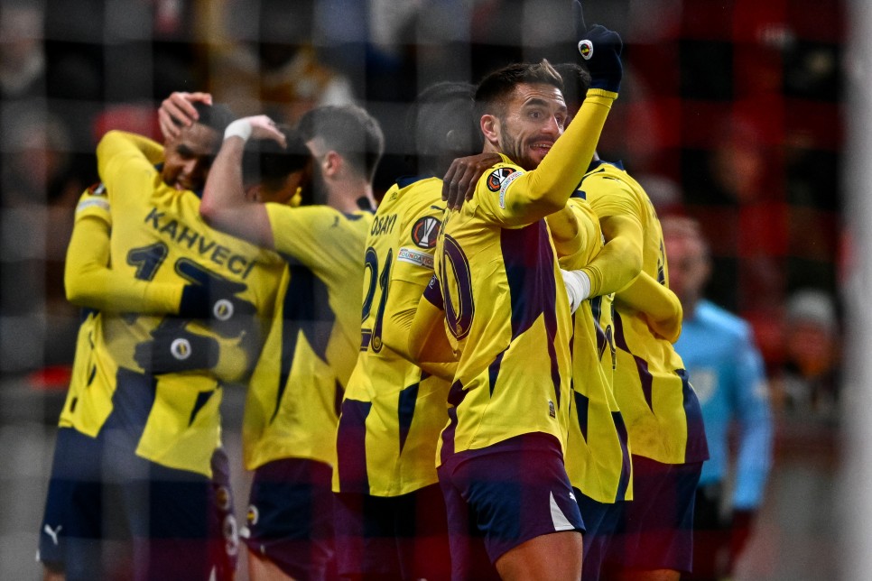 FENERBAH�E ���N 10 ��FRE