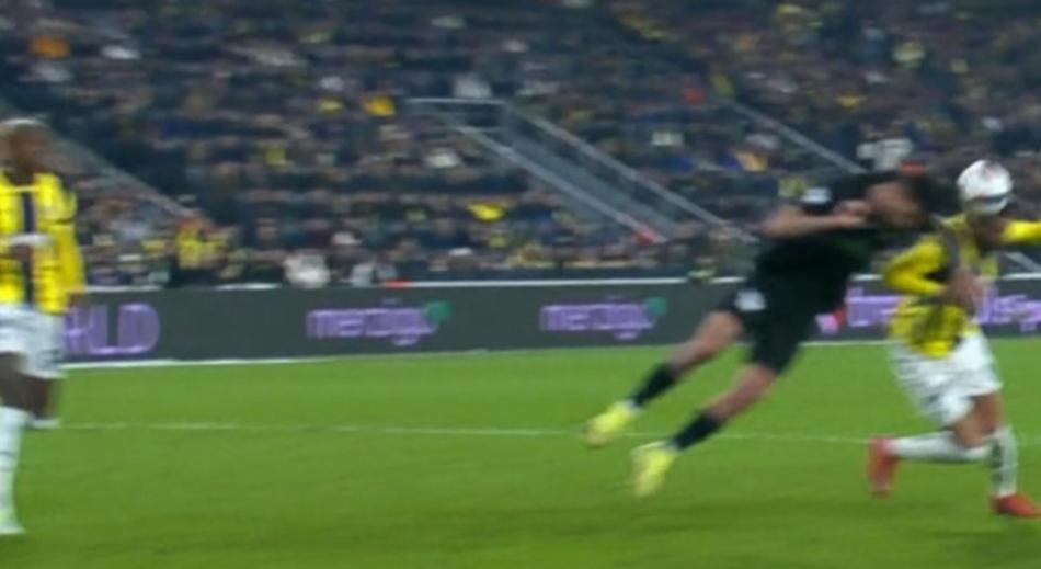 SAMET AKAYD�N'�N ELLE M�DAHALES�