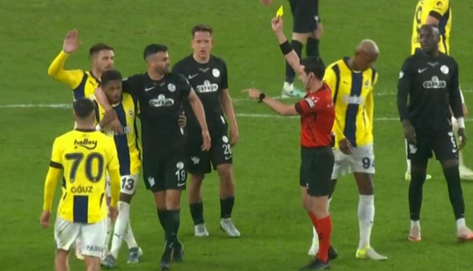 GHEZZAL'IN KIRMIZI KARTI