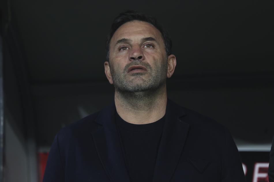 OKAN BURUK'TAN A�IKLAMALAR