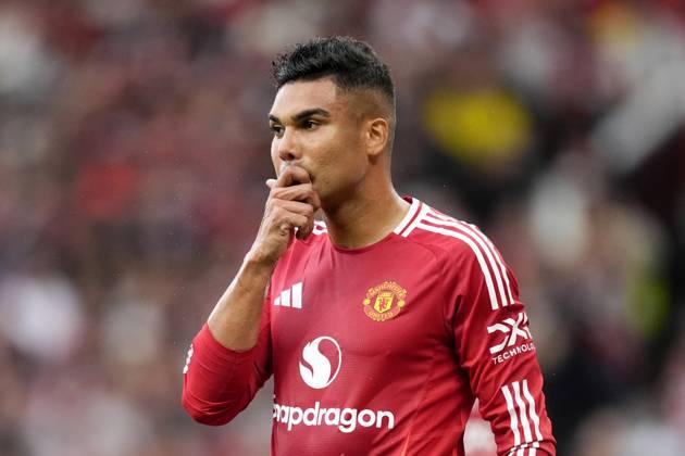 CASEMİRO HAREKATI!
Premier Lig temsilcisi Manchester United’ın Brezilyalı ön liberosu Casemiro, bir süredir siyah beyazlıların radarında... 32 yaşındaki Sambacı’yı kadrosuna kazandırmak için Ada kulübüyle temaslarını sürdüren Beşiktaş, ara transfer döneminin kapanması ve oyuncunun 11 için öncelikli olmadığı United’da kalması sonrasında çalışmalarına hız verdi.
