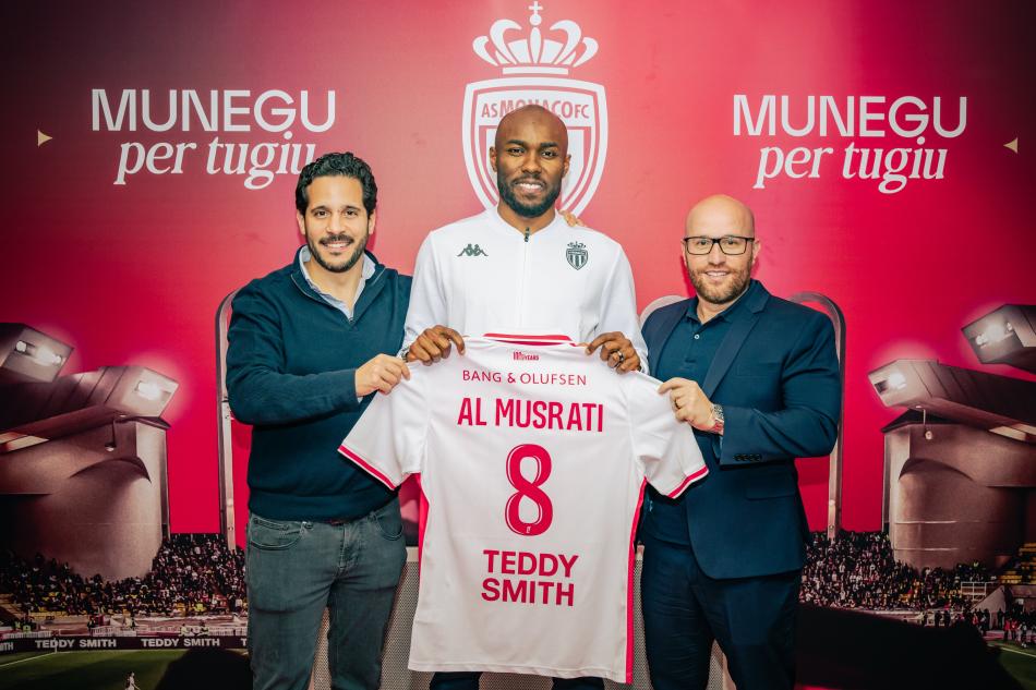 BEŞİKTAŞ'TA TRANSFER OPERASYONU
Avrupa’da ara transfer döneminin sona ermesi sonrasında Beşiktaş’ta çalışmalar hızlandı. Yönetim, 11 Şubat’ta kapanacak pencere öncesinde 1 haftalık süreçte 3 transfer yapmayı amaçlıyor. Cher Ndour, Al Musrati ve Jean Onana’yı elinden çıkararak hem yabancı kontenjanında hem de maaş bütçesinde yer açan yönetim, taraftarı heyecanlandırıcak hamlelere imza atmayı hedefliyor.