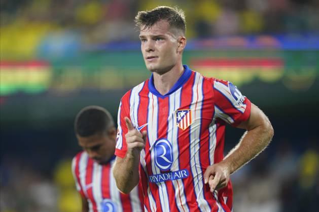 SORLOTH İÇİN YOĞUN MESAİ
Fanatik'in haberine göre ilk olarak İspanya La Liga’da şampiyonluk mücadelesi veren Atletico Madrid’e gözünü diken siyah byeazlılar, Atletico Madrid'in  golcüsü Alexander Sörloth’u almak için çalışma başlattı. Norveçli yıldızı kiralamak için yoğun mesafe kateden idareciler, oyuncuyu ikna etmek için görevi, Ole Gunnar Solskjaer’e verdi.