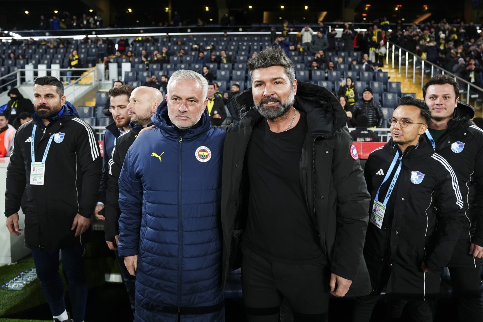 MOURINHO'DAN A�IKLAMALAR