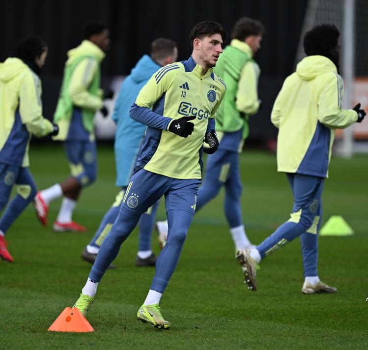 GALATASARAY'IN L�STES�NDEYD�