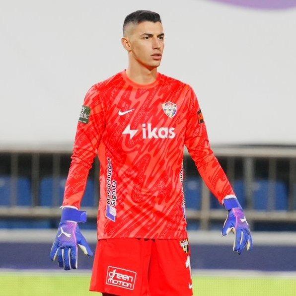 EN AZ GOL YİYEN KALECİ