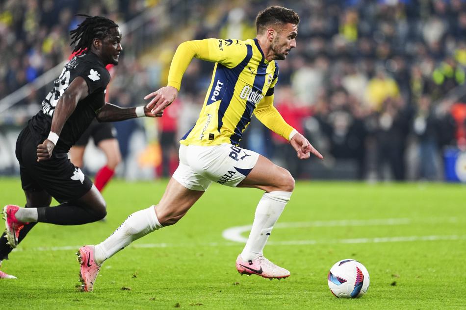 TARAFTARIN B�Y�K DESTE��