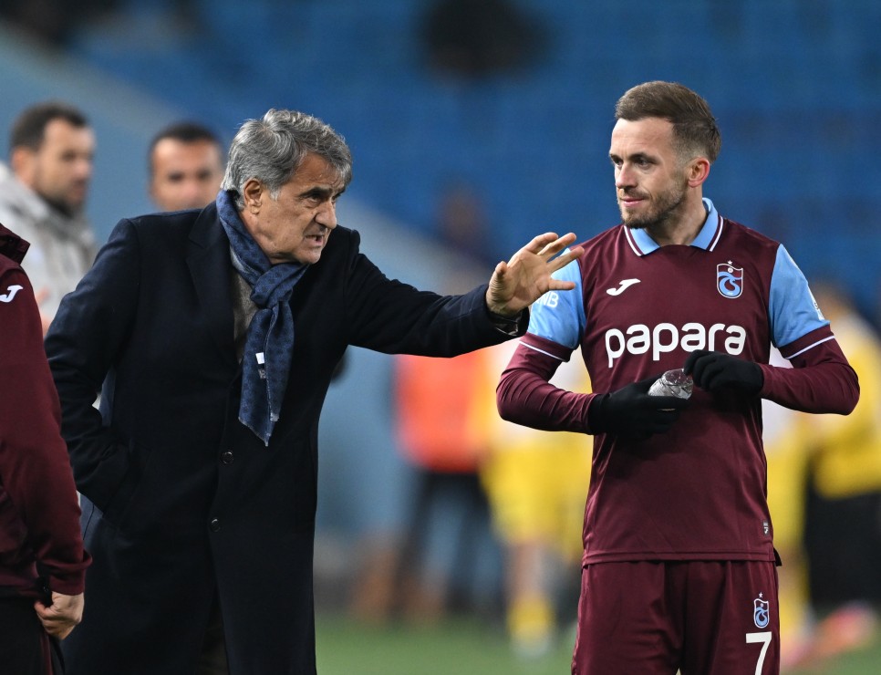 DEPLASMANDAK� �LK ZAFER ARAYI�I