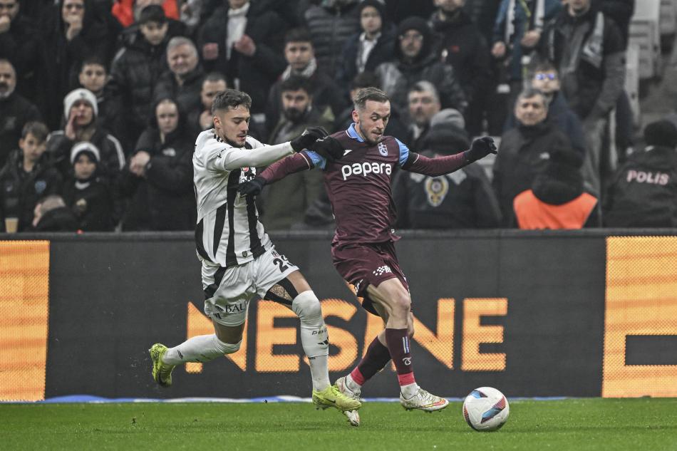 EN FAZLA AS�ST YAPAN OYUNCU KONUMUNDA