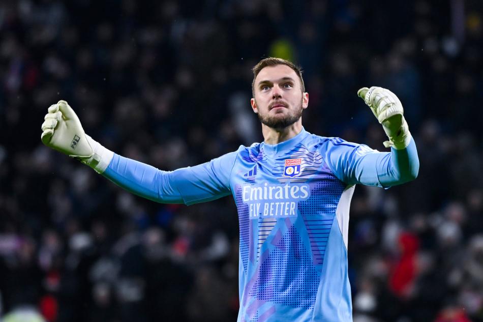 P�YASA DE�ER� 8 M�LYON EURO