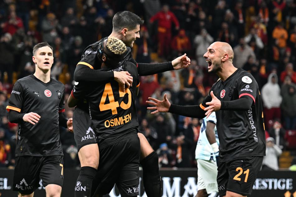 GALATASARAY'DA İNANILMAZ RAKAM