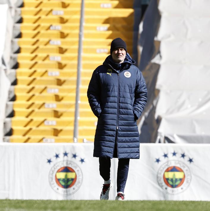 FENERBAH�E DERB� HAZIRLIKLARINA BA�LADI