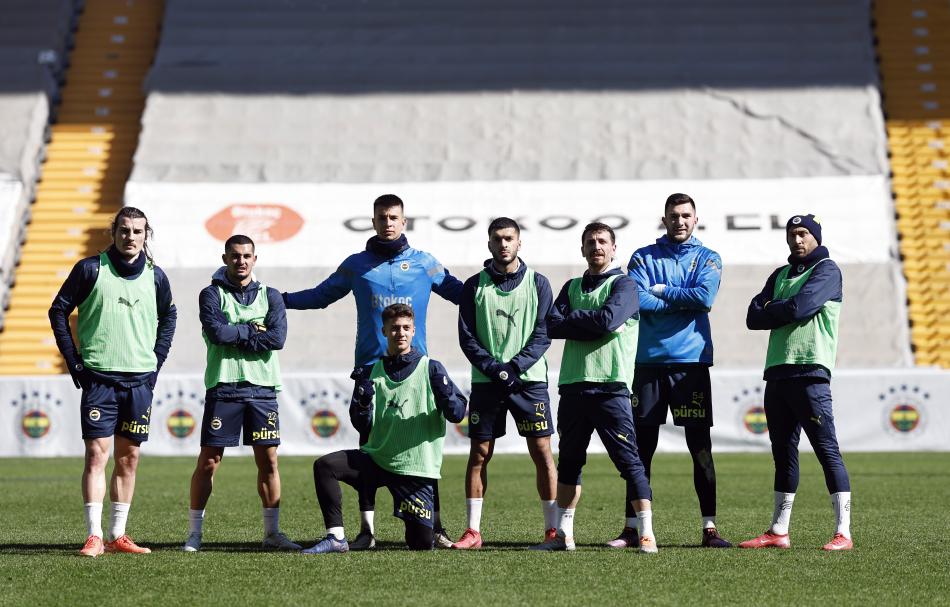 SAKATLAR TAKIMLA B�RL�KTE