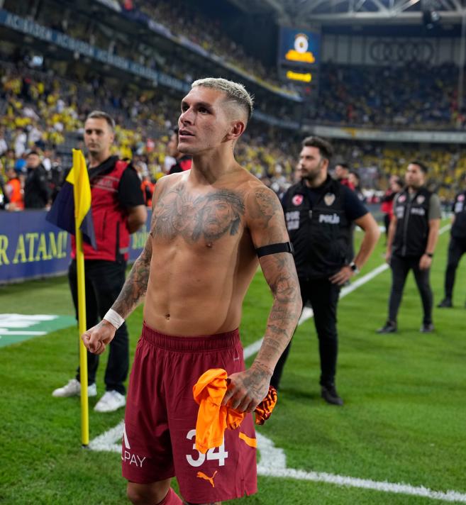 LUCAS TORREIRA