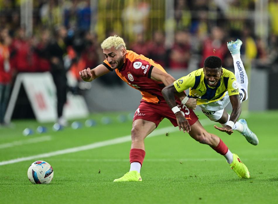 K�M� �ANSLI G�R�YORSUNUZ?