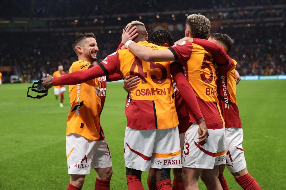 GALATASARAY Z�RVEDE