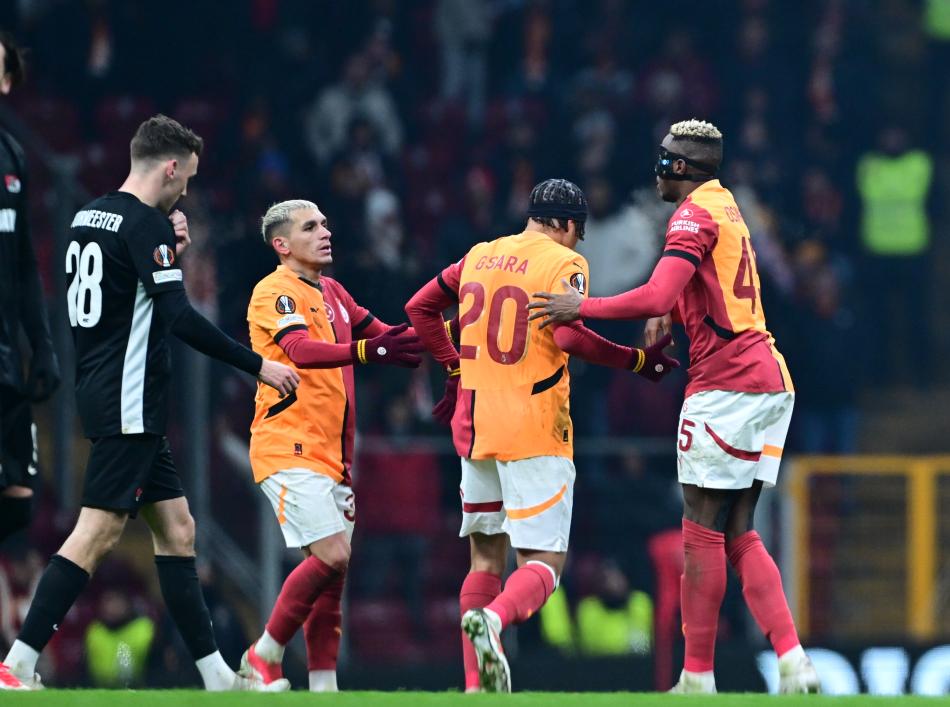 GALATASARAY'IN EN DE�ERL�LER�