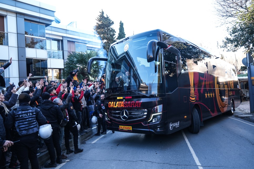 TARAFTARLAR TAKIMI U�URLADI