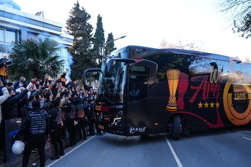 DEV DERB� SAAT 20.00'DE