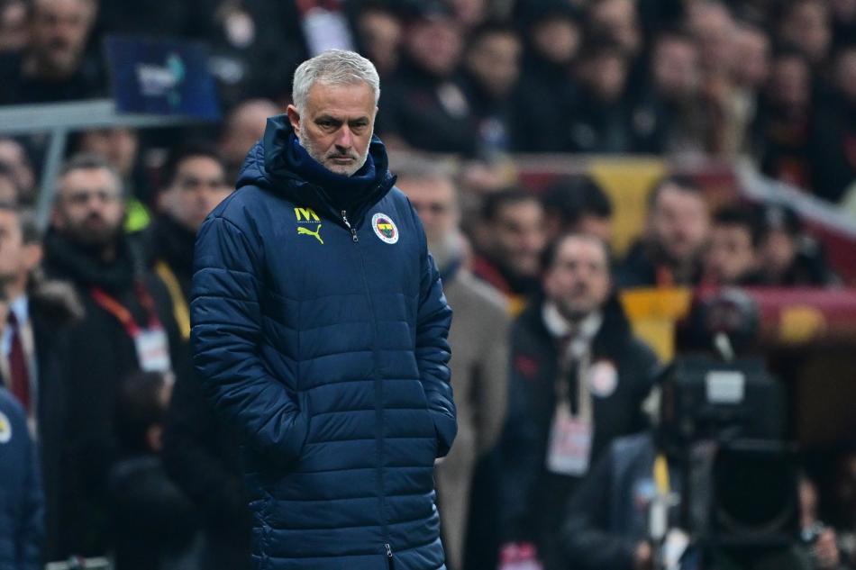 JOSE MOURINHO'YA ELE�T�R�