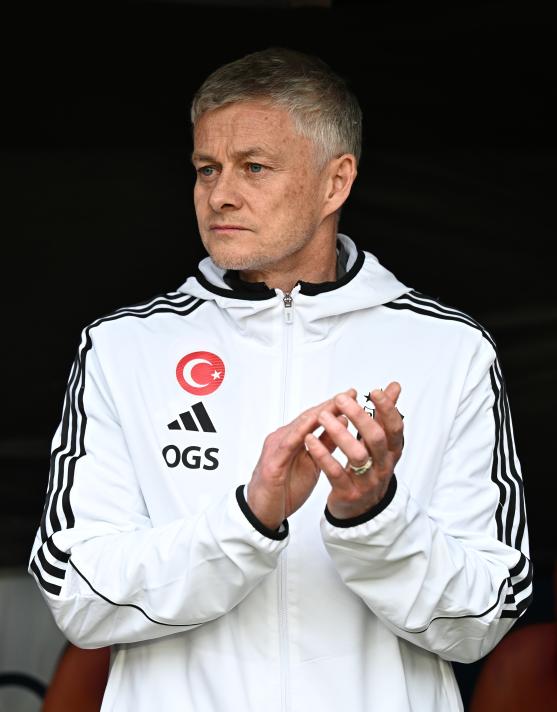 TAKIMI NASIL DE���T�RD�?