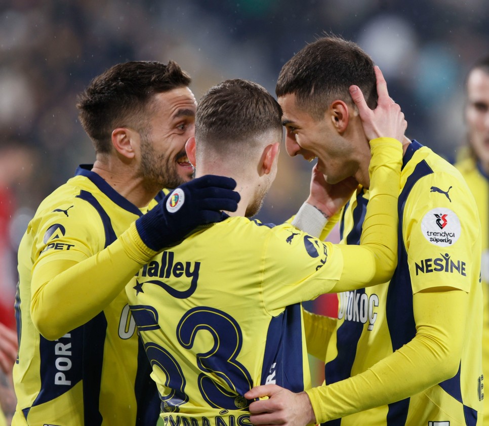 HAKAN SAF�'N�N S�ZLER�