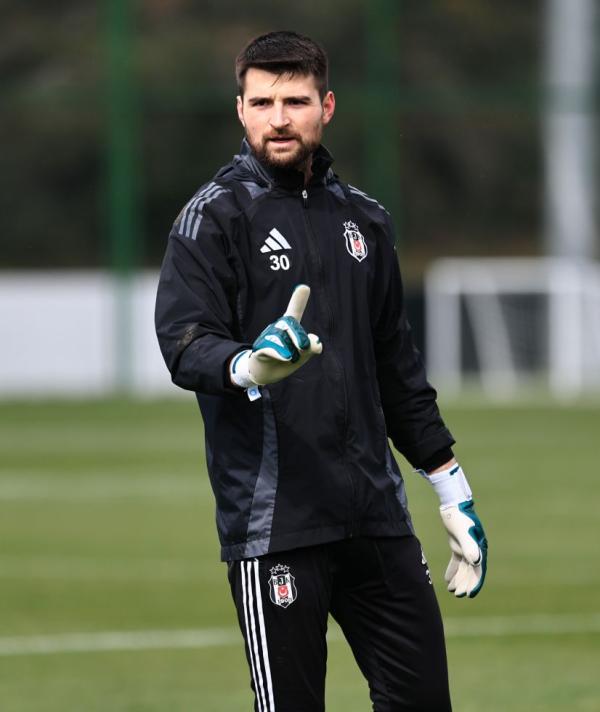 RAFA, ARROYO VE GEDSON YOK