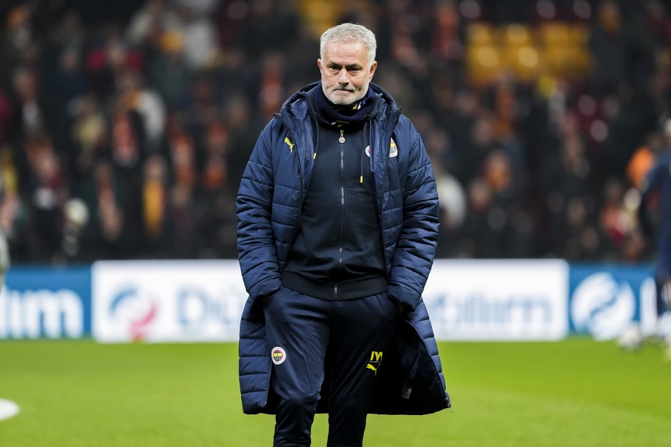 Y�NET�M�N MOURINHO'YA DUYDU�U G�VEN