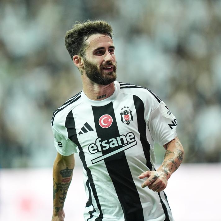 2025'TEK GOLLERN YARISINDA PAY RAFA SILVA'NIN