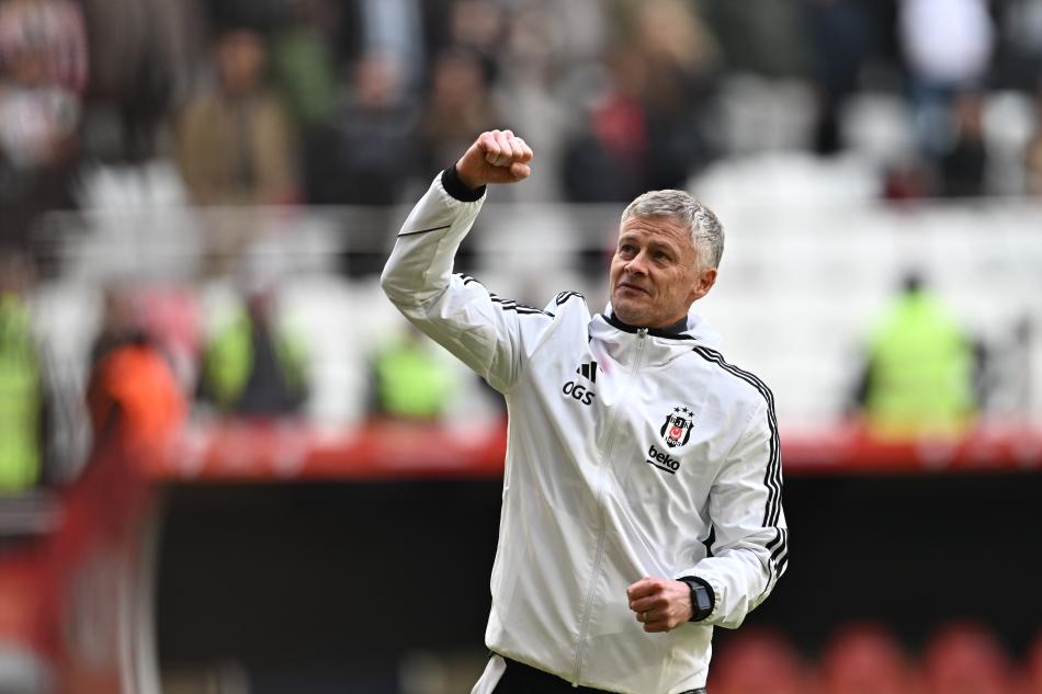 BU SERY EN SON MANU'DA YAKALADI
