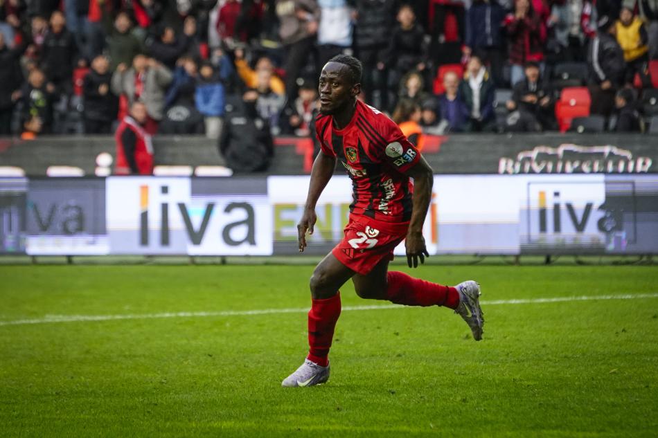 OYUNA SONRADAN GRP EN FAZLA GOL ATAN OYUNCU